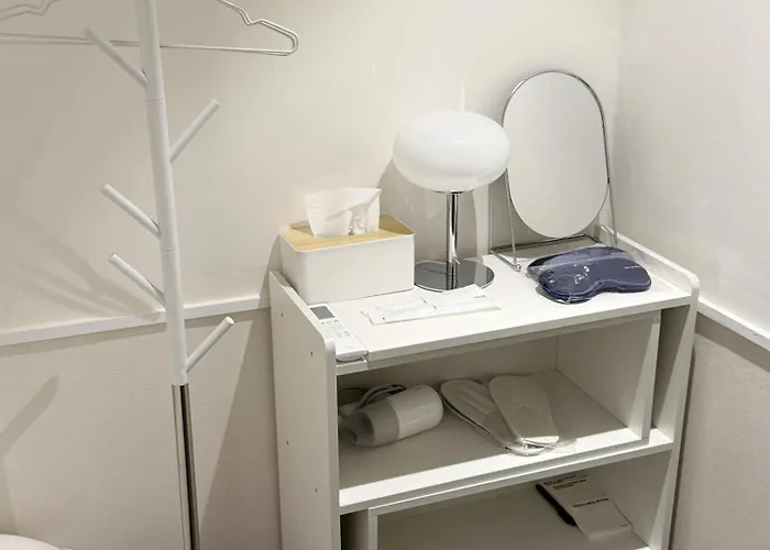Nook Hotel *